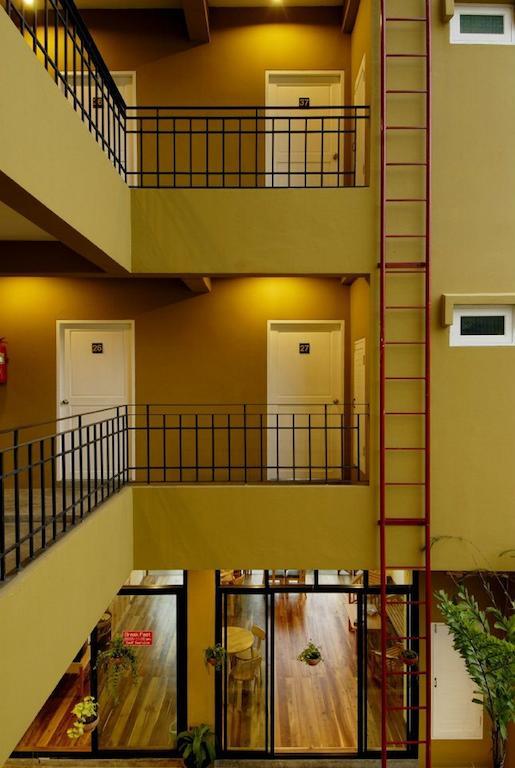Jerung Hotel Кхаулак Экстерьер фото